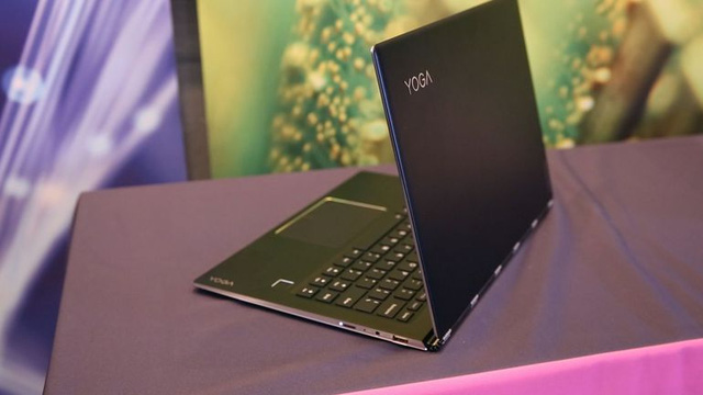 Laptop Dell XPS 13 bị Yoga 910 của Lenovo qua mặt về edge-to-edge